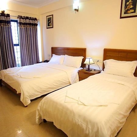 The Lounge Business Hotel Bangalore Dış mekan fotoğraf